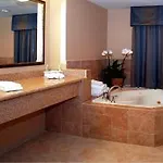 Ramada Limited Los Angeles Downtown