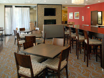 Ramada Limited Angeles Downtown